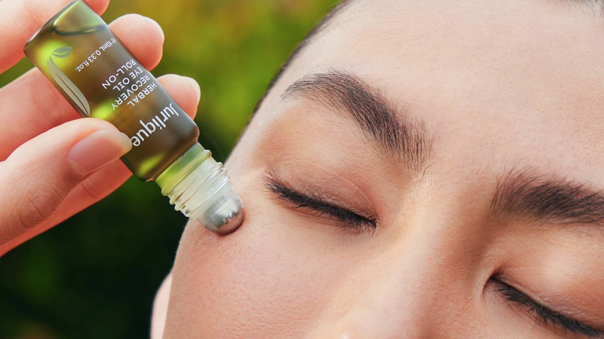 5 NOURISHING WAYS TO REVITALISE YOUR EYES Jurlique Australia 5 NOURISHING WAYS TO REVITALISE YOUR EYES Jurlique Australia