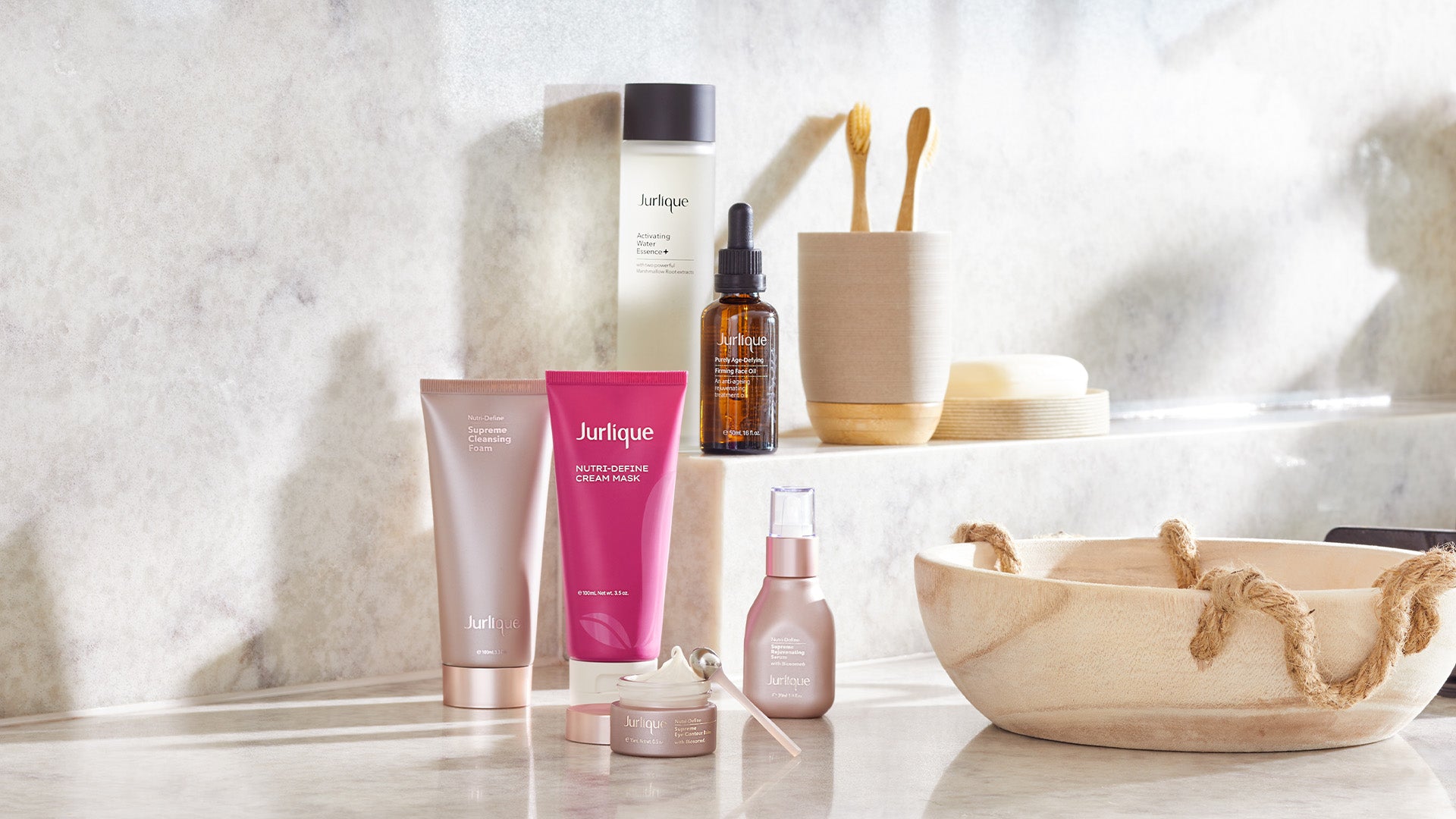 WHY YOUR SKINCARE RITUAL SHOULD INCLUDE A MASK