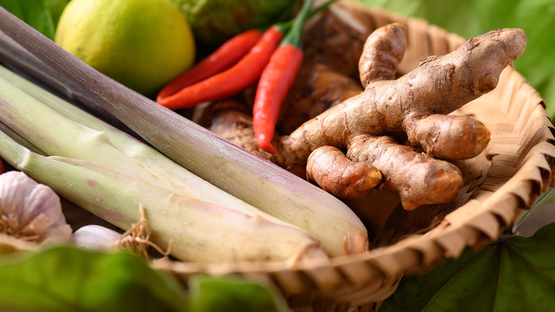 FIVE FRESH TIPS FOR NATURAL GLOW