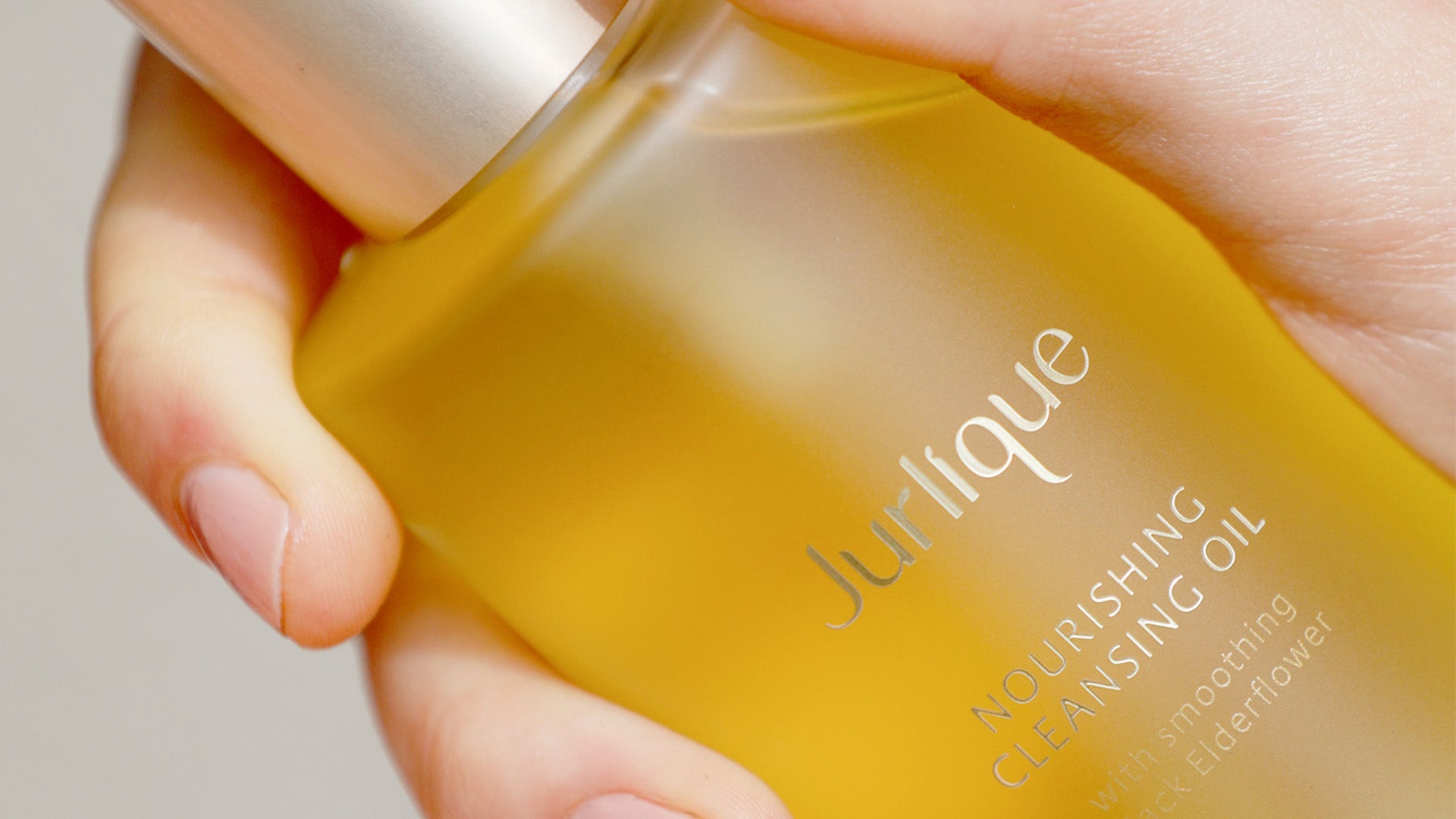 JACQUELINE ALWILL’S SECRET TO GLOWING INSIDE AND OUT