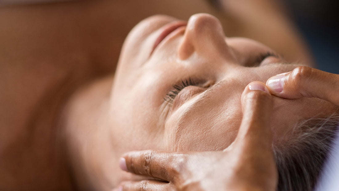 THE BENEFITS OF AROMATHERAPY