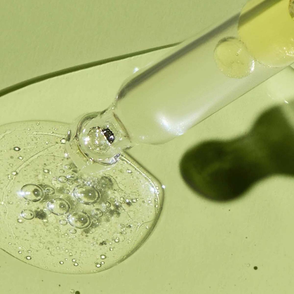 2025 HR_Digital_PDP_1200x1200_SERUM_04jpg